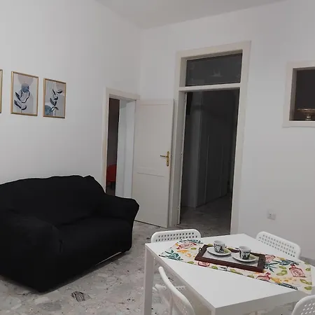 Lucy Prázdninový dům *