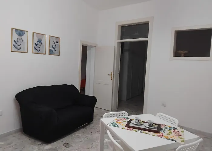 Lucy Prázdninový dům *